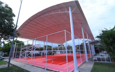 AYUNTAMIENTO DE MANZANILLO AVANZA EN REHABILITACIÓN DE CANCHA DEPORTIVA EN MIRAMAR I