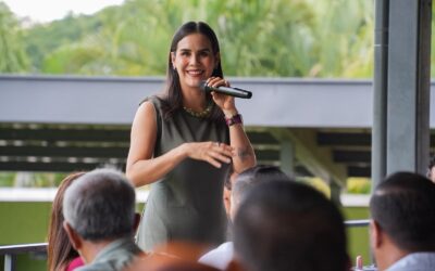 ROSI BAYARDO  DESTACA ANTE  CONSTRUCTORES  QUE HOY COLIMA TIENE LA MAYOR INVERSIÓN EN OBRA PÚBLICA EN 20 AÑOS