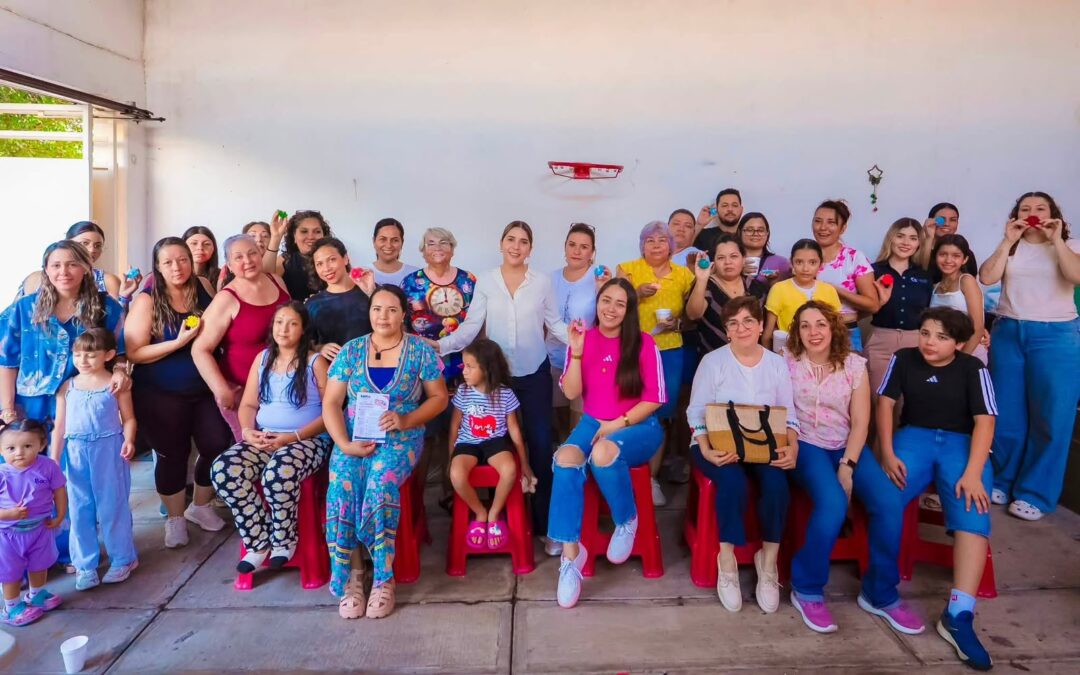 SOFÍA PERALTA LLEVA OPORTUNIDADES PARA EMPRENDER A MÁS COLONIA DE VILLA DE ÁLVAREZ 