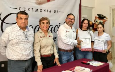 CONCLUYEN 17 PERSONAS SU EDUCACIÓN BÁSICA A TRAVÉS DEL IEEA EN LA PLAZA COMUNITARIA EL TÍVOLI 
