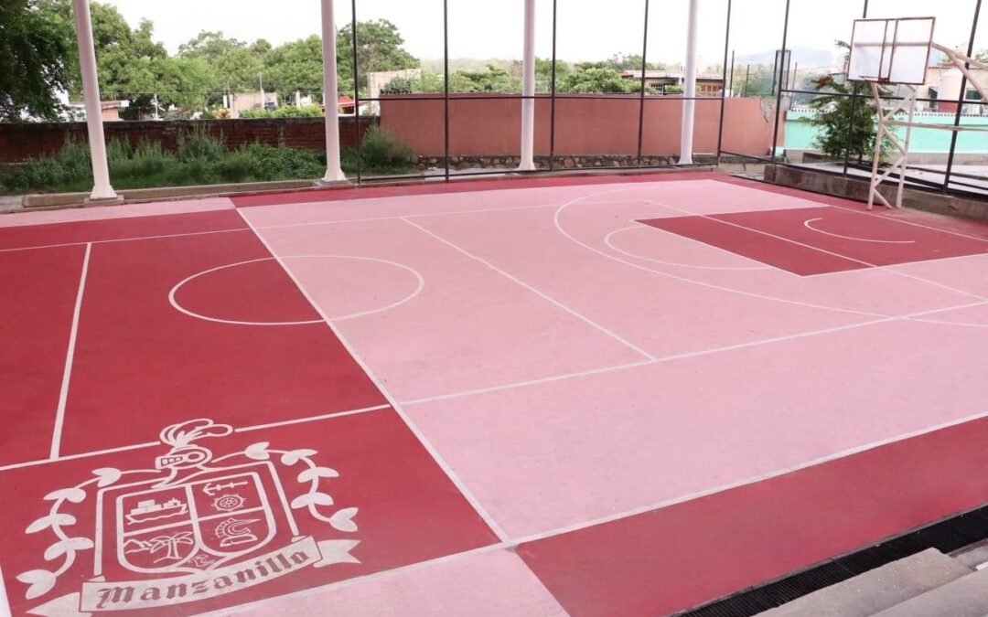 AYUNTAMIENTO DE MANZANILLO AVANZA EN RECUPERACIÓN DE CANCHA DEPORTIVA EN EL COLOMO; SUMA MÁS DE 20 ESPACIOS DEPORTIVOS RECUPERADO
