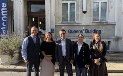 UDEC Y QUEEN MARY AVANZAN EN LONDRES EN EL DISEÑO DE UNA MICROCREDENCIAL SOBRE LIDERAZGO CLIMÁTICO