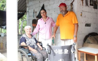 ENTREGA DIF MUNICIPAL COLIMA APARATOS DE MOVILIDAD