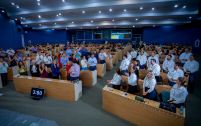 PRESENTAN 18 INVESTIGACIONES UNIVERSITARIAS ANTE EMPRESARIOS Y AUTORIDADES EN MANZANILLO