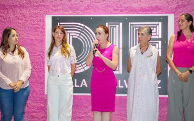 ENCIENDE TEY GUTIÉRREZ ‘LAZO ROSA’, EN EL MES DE LA LUCHA CONTRA EL CÁNCER DE MAMA