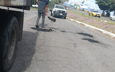 INICIÓ AYUNTAMIENTO CAPITALINO JORNADA DE BACHEO EN AVENIDAS CONSTITUCIÓN Y FELIPE SEVILLA DEL RÍO