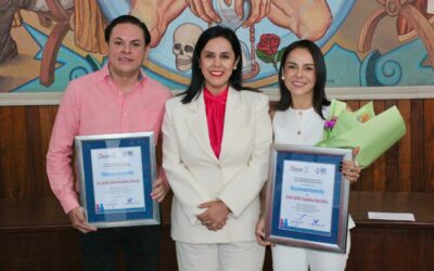 OFRECE DIF MUNICIPAL COLIMA LA CHARLA «TESTIMONIO ROSA»