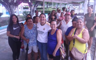 RECORRE DIANA ZEPEDA EL BARRIO SALAGUA EN MANZANILLO